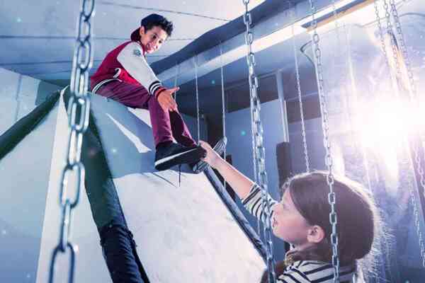 Прятки в лабиринте. Kids